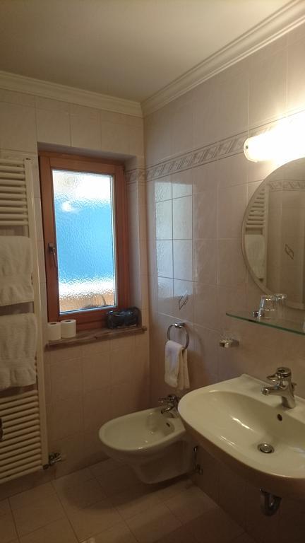 Residence Ploner San Cassiano  Phòng bức ảnh